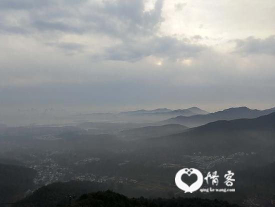 在杭州 越过那些有故事的山丘