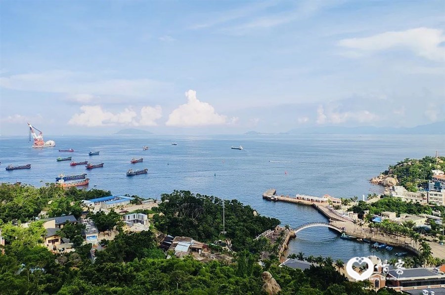你与海岛大片的距离，还差个广东
