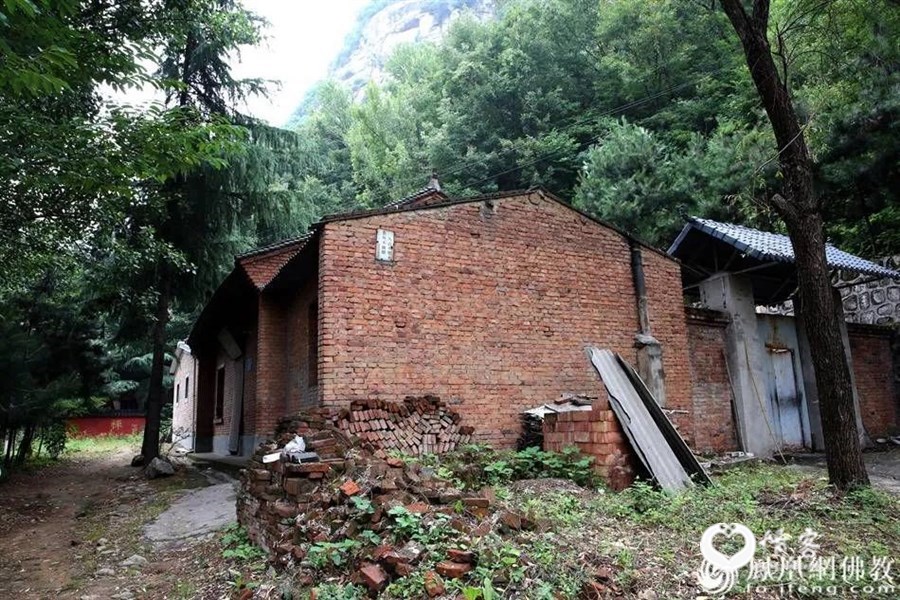 终南山圆通茅蓬(图片来源:凤凰网佛教)