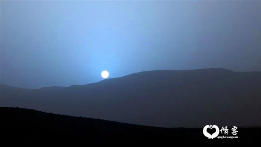 火星蓝太阳丨NASA