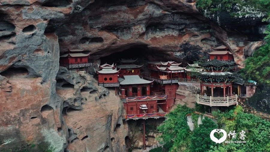 △建在岩壁上的甘露寺 / 图虫